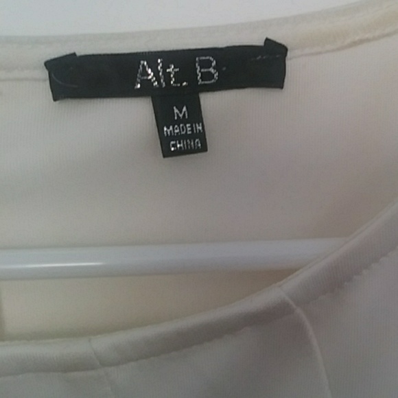 Dress - Picture 5 of 5